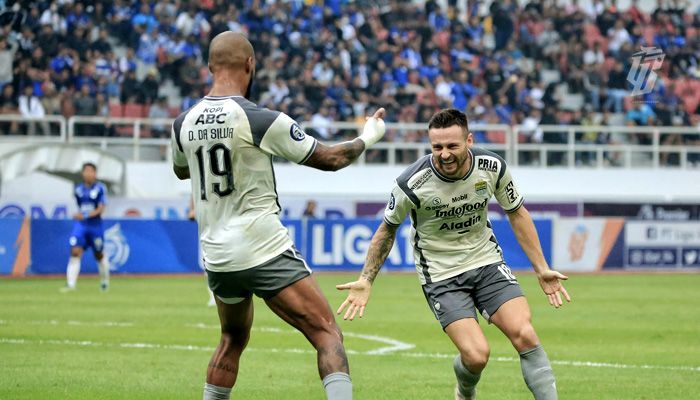 Sama-sama Cetak Gol, Ini Hasil dan Skor Babak Pertama Persib vs Dewa United
