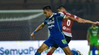 Persib Tim Pertama yang Permalukan Madura United di Kandangnya Sendiri