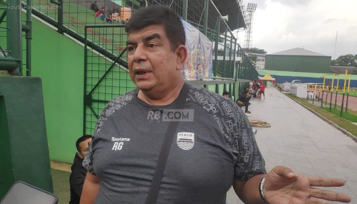 Dokter Persib Sampaikan Kabar Baik Dari Zalnando dan David Rumakiek