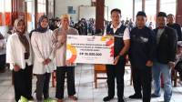 Telkom Serahkan Bantuan bagi Pondok Pesantren Yatim dan Dhuafa