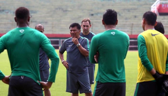 Pelatih Legendaris Benny Dollo Meninggal Dunia