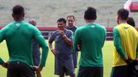 Pelatih Legendaris Benny Dollo Meninggal Dunia