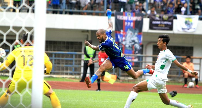 Hasil dan Skor Sementara PSS vs Persib dalam Uji Tanding di Maguwoharjo