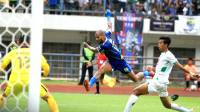 Hasil dan Skor Sementara PSS vs Persib dalam Uji Tanding di Maguwoharjo