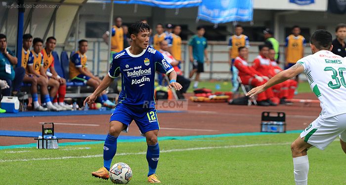 Persib tak Terkalahkan dalam 14 Laga, Henhen tidak Jemawa