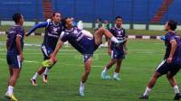 Luis Milla Senang Karena Pemain Persib Bandung Tetap Berada Pada Level Terbaik
