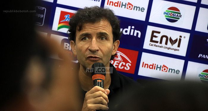 Luis Milla Isyaratkan Bakal Ada Kejutan di Laga Persib vs Persikabo