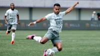Sederet Rumor Transfer Pemain, dari Gosip Ardi Idrus hingga Carlos Fortes