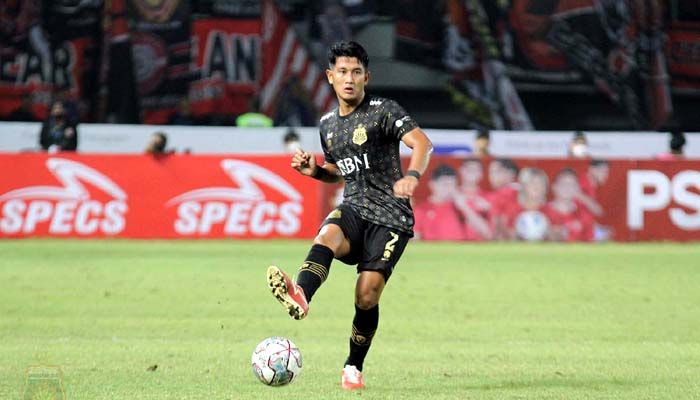 Persaingan Panas di Bek Kanan  Persib Bandung, I Putu Gede Sebut Hal yang Biasa