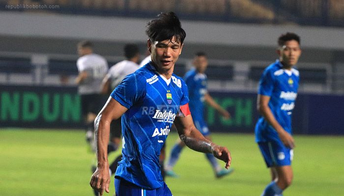 Eriyanto dan Achmad Jufriyanto Belum Pernah Dimainkan, Bojan Hodak Beri Penjelasan
