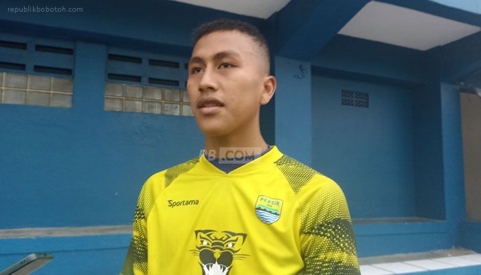 Diprediksi Bakal Jadi Kiper Masa Depan Persib, Fitrah Maulana Dapat Panggilan Timnas U-20