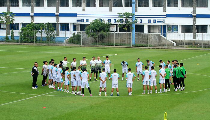 Luis Milla Sebut Tingkat Kebugaran Pemain Persib Belum di Level Terbaik