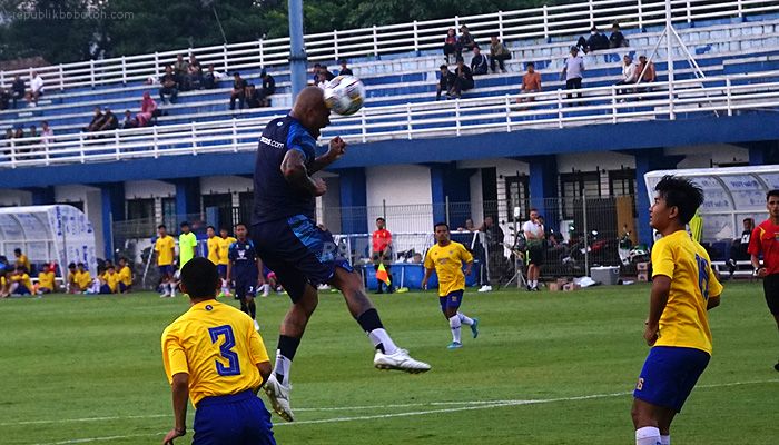 Manu Konfirmasi Persib Akan Hadapi Tim Liga 1 di Yogyakarta