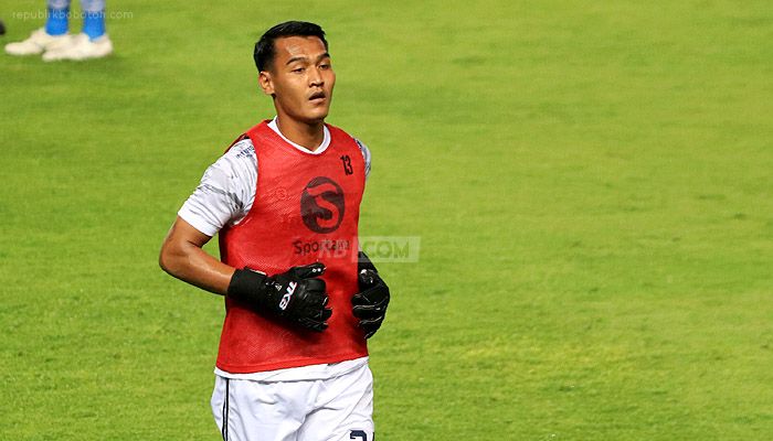 Bojan Hodak Pastikan Masa Depan Kiper Reky Rahayu di Persib Aman