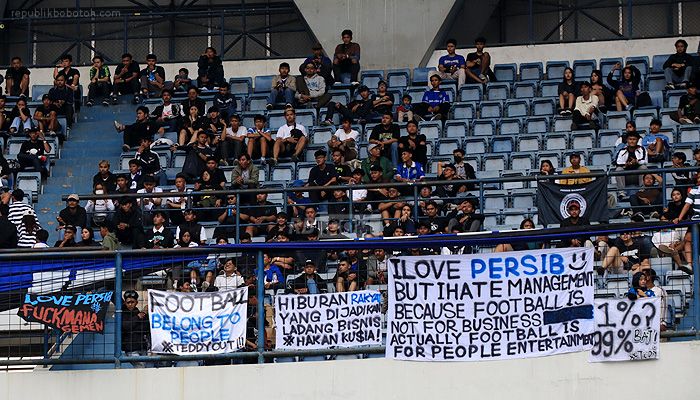 Bobotoh Tunjukkan Aksi tak Wajar di Laga Persib vs Madura United, Ini Kata Luis Milla