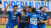 Parade Foto Pertandingan Persib Bandung vs Madura United di Pekan 1 Liga 1 Musim 2023-2024