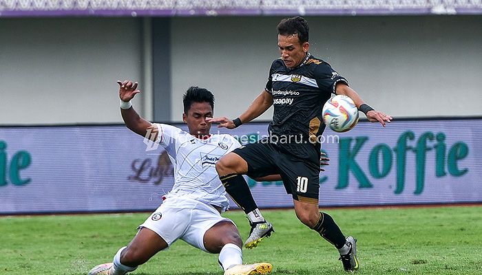 Jan Olde Riekerink Sebut Dewa United Akan Benar-benar Diuji oleh Persib