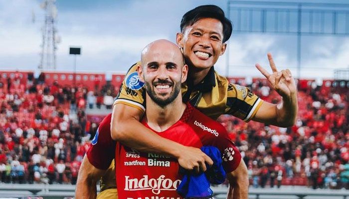 Laga Panas Tak Halangi Persahabatan Mohammed Rashid dan Henhen Herdiana, Ini Buktinya