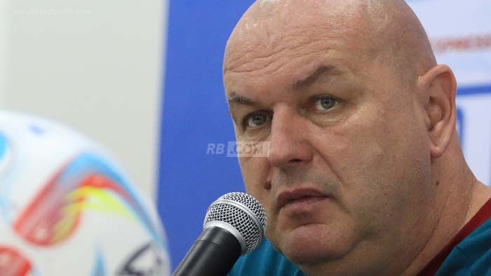 Bojan Hodak Buka Suara soal Sanksi yang Diterima Persib Jelang Laga Kontra Persija