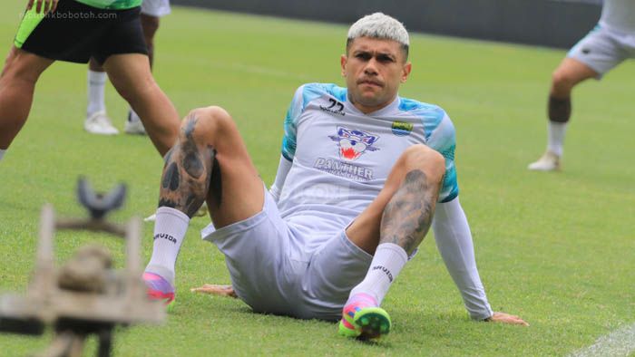 Rasa Percaya Diri Bali United Diganggu Lini Depan Persib