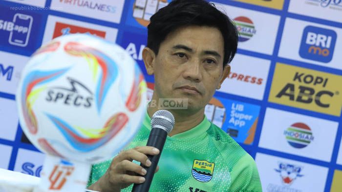 Persib Konfirmasi Tiga Pemain Absen Lawan Bali United, Yaya Sunarya Ungkap Penyebabnya