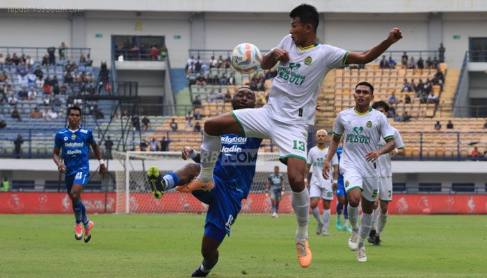 Aji Santoso Siapkan Formula untuk Bermanuver di Jendela Transfer Paruh Musim