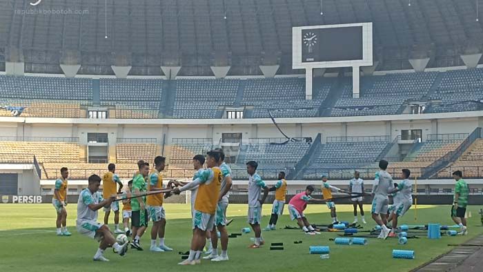 Persib Kembali Berlatih, Sejumlah Pemain Absen, Dokter Persib Jelaskan Situasinya
