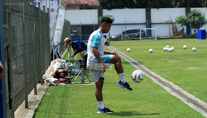 Dikaitkan dengan 2 Klub Liga 1, Bukan Kali Ini Saja Febri Dikabarkan Bakal Dilepas Persib