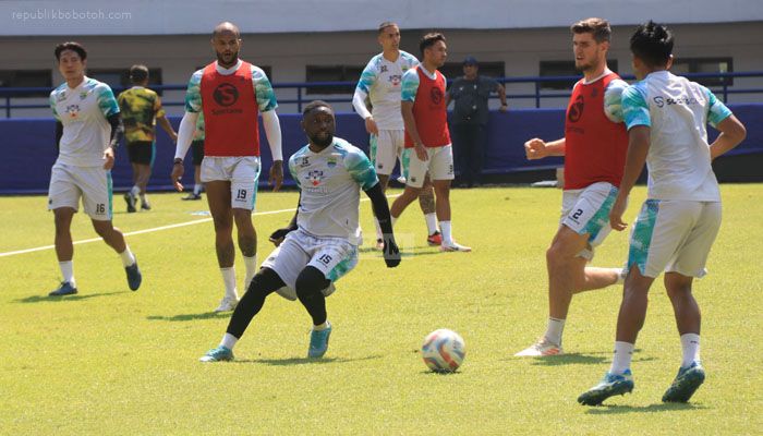 Bojan Hodak Beri Kabar Kondisi Pemain Persib di Latihan Perdana Usai Libur Panjang
