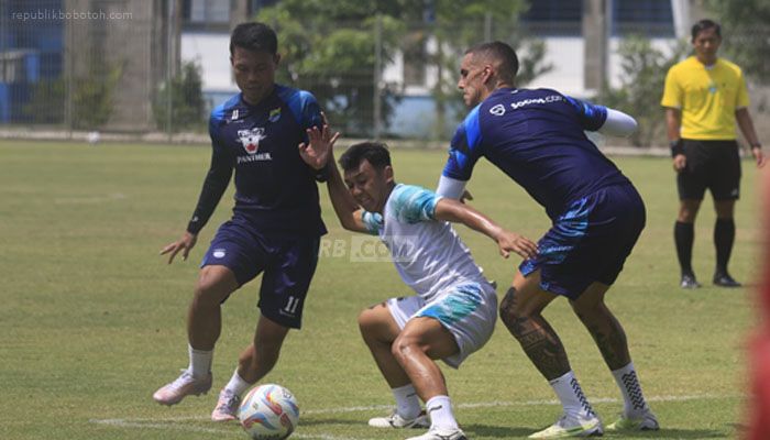 Bukan Hasil Akhir, Ini Tujuan Utama Bojan Hodak Gelar Gim Internal Persib Bandung