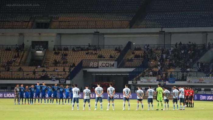 Sedang Berlangsung, Berikut Link Nonton Live Streaming Persita vs Persib dan Susunan Pemain