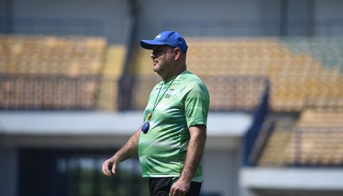 Persib Kehilangan I Putu Gede, Pelatih Bojan Hodak: Manfaatkan Pemain yang Ada
