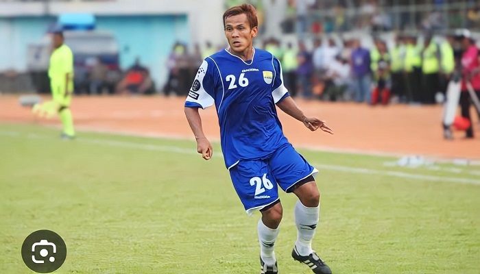 Legenda Persib Ingatkan Skuat Maung Bandung untuk Menjaga Kekompakan Tim 