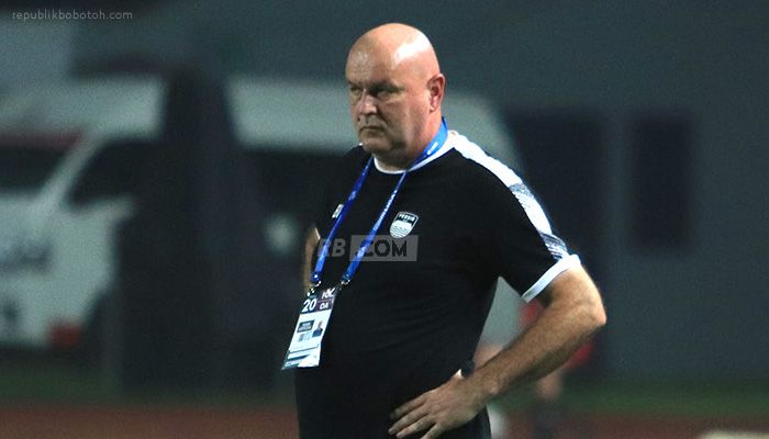 Jelang Laga Persib vs PSM di Piala Presiden 2024 , Bojan Hodak dan Bernardo Tavares Saling Intip Kekuatan