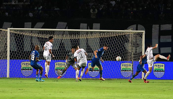 Persib Cuma Raih 1 Poin dan Mandul di 2 Laga Terakhir, Nick Kuipers Ungkap Apa yang Sebenarnya Terjadi