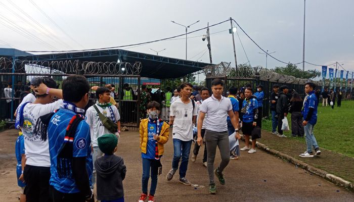 2 Jam Menuju Kick-off Persib vs Persik, Begini Suasana di Sekitar GBLA