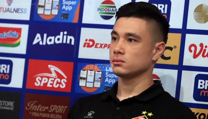 Bek Asing Persik Kediri Simen Lyngbo Siap Hadapi Persib di GBLA Bandung
