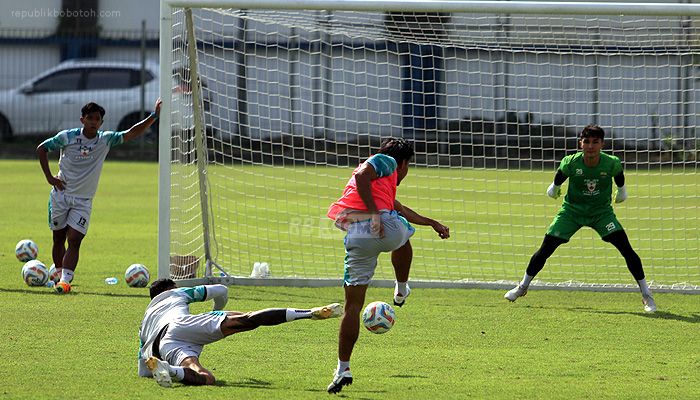 Bojan Hodak Beberkan Kondisi Skuad Persib setelah Gelar Gim Internal