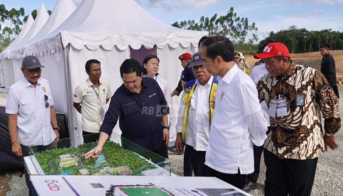 Presiden Tinjau Training Center PSSI Tahap 1 di IKN yang Telah Mencapai 20,36 Persen