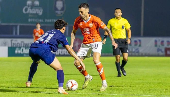 Bojan Hodak Pertimbangkan Rekrut Kembali Tyronne del Pino, Begini Kata Manajemen