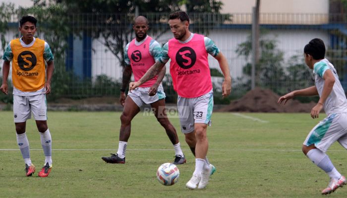 Rafi Ghani Beberkan Masalah Yang Dihadapi Marc Klok