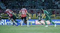 Jelang Duel Besar Kontra Arema, Ini Pesan Paul Munster kepada Pemain Persebaya