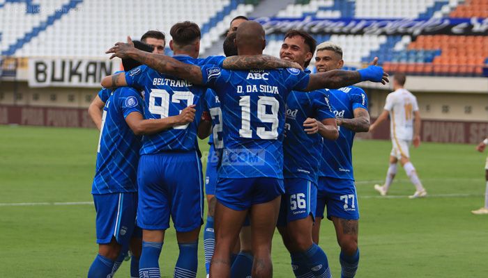 Daftar Pemain Persib Absen saat Hadapi Bhayangkara FC