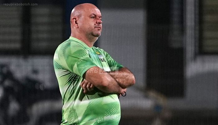 Bojan Hodak Blak-blakan Beberkan Problem Persib saat Ini