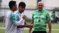 Penantian Panjang Zalnando Berpotensi Berakhir di Laga Persib vs Persebaya