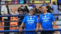 Dukung Langsung Persib di SJH, Iwan Sunarya dan Sobur Bangga dan Terharu