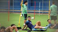 Persib Kembali Jalani Sesi Latihan, Edo Menepi, Kakang Belum Gabung