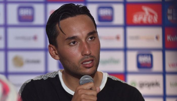 Ezra Walian Sebut Kehadiran Suporter Bali United Bantu Persib