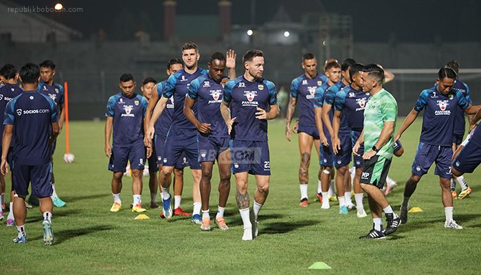 Persib Ogah Buru-buru Pikirkan Kompetisi Asia dan Pramusim