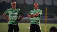Bojan Hodak Ingatkan Pemain Persib Fokus ke Pertandingan Bukan Perayaan